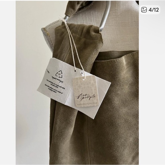 Free People Bobbi Slouch Suede Leather Bag. NWT!!! - Picture 4 of 8